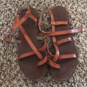 Mossimo cross strap sandals